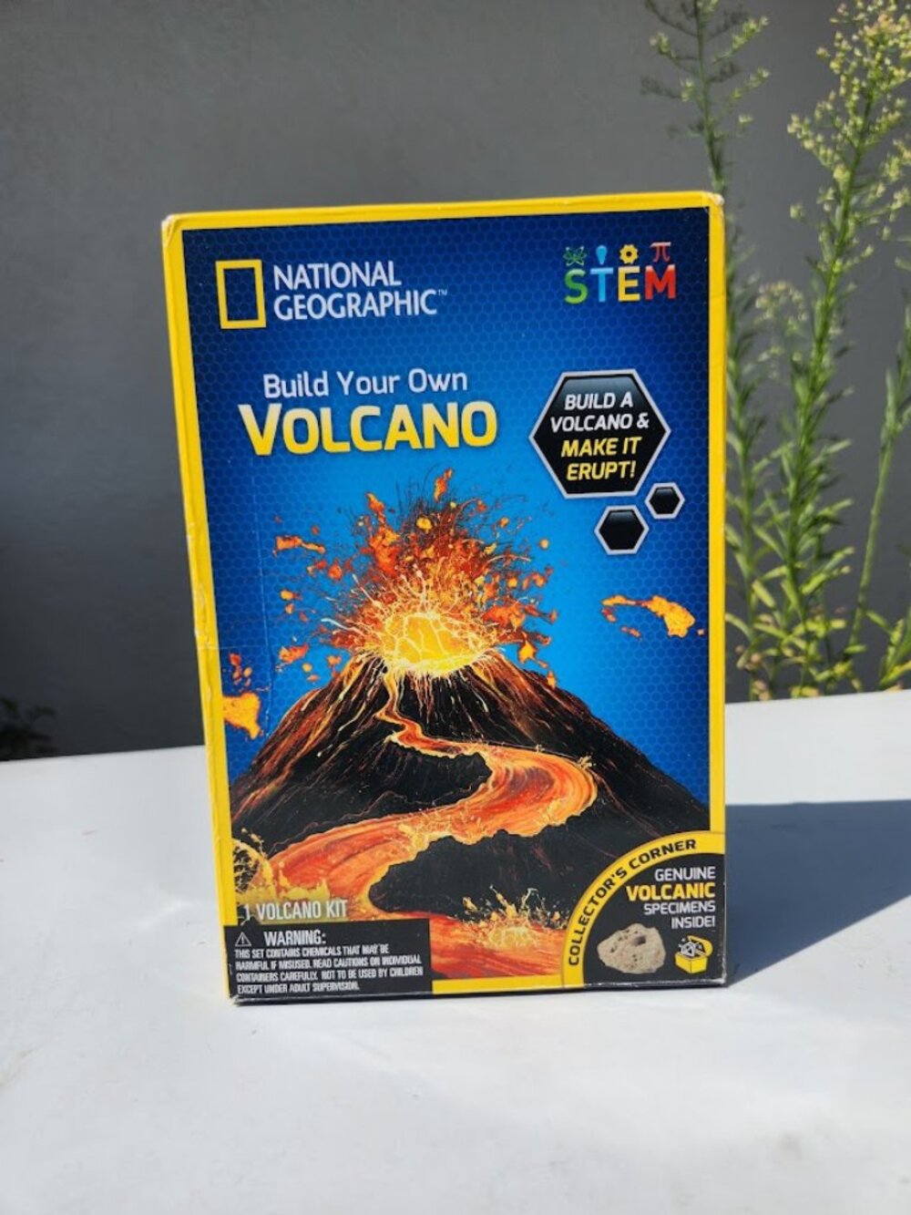 New National Geographic Build your own Volcano Science Kit STEM Toy School Suppl